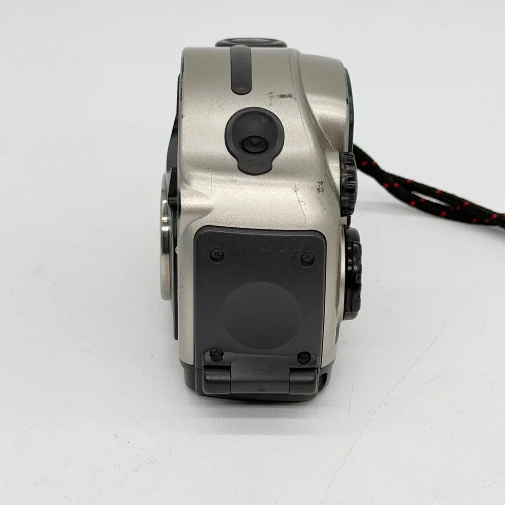 Canon ELPH Sport APS Film Camera 23mm Lens Silver Green Water Resistant Untested